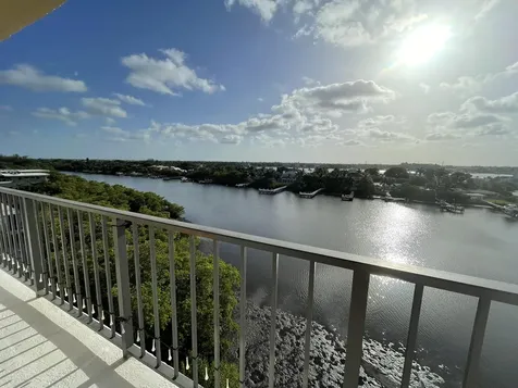 3581 S Ocean Boulevard South Palm Beach FL 33480