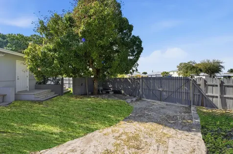 233 Nw 6th Avenue Boynton Beach FL 33435