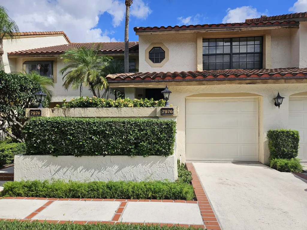 7976 La Mirada Drive Boca Raton FL 33433