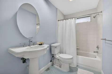 7502 Geminata Oak Court Palm Beach Gardens FL 33410