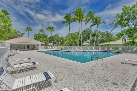 7502 Geminata Oak Court Palm Beach Gardens FL 33410