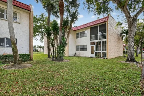 124 Lake Evelyn Drive West Palm Beach FL 33411