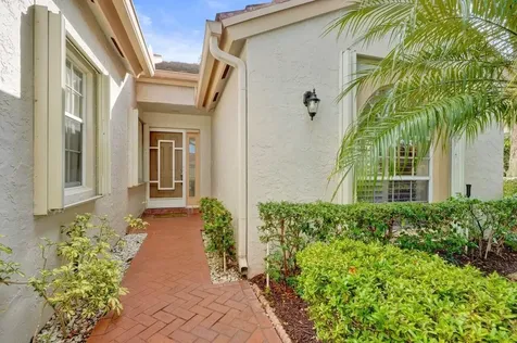 14524 Via Royale Delray Beach FL 33446