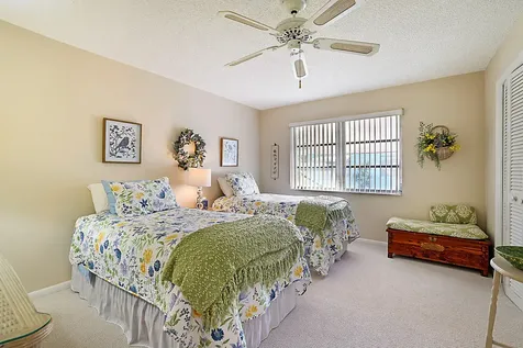 340 Main Boulevard Boynton Beach FL 33435