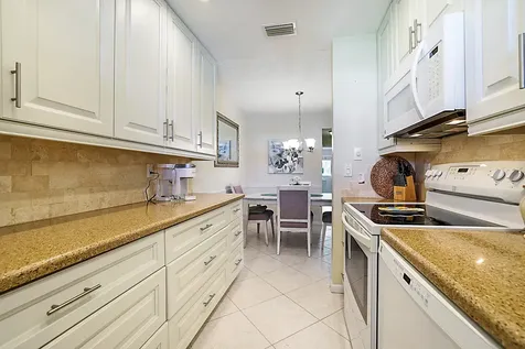 340 Main Boulevard Boynton Beach FL 33435