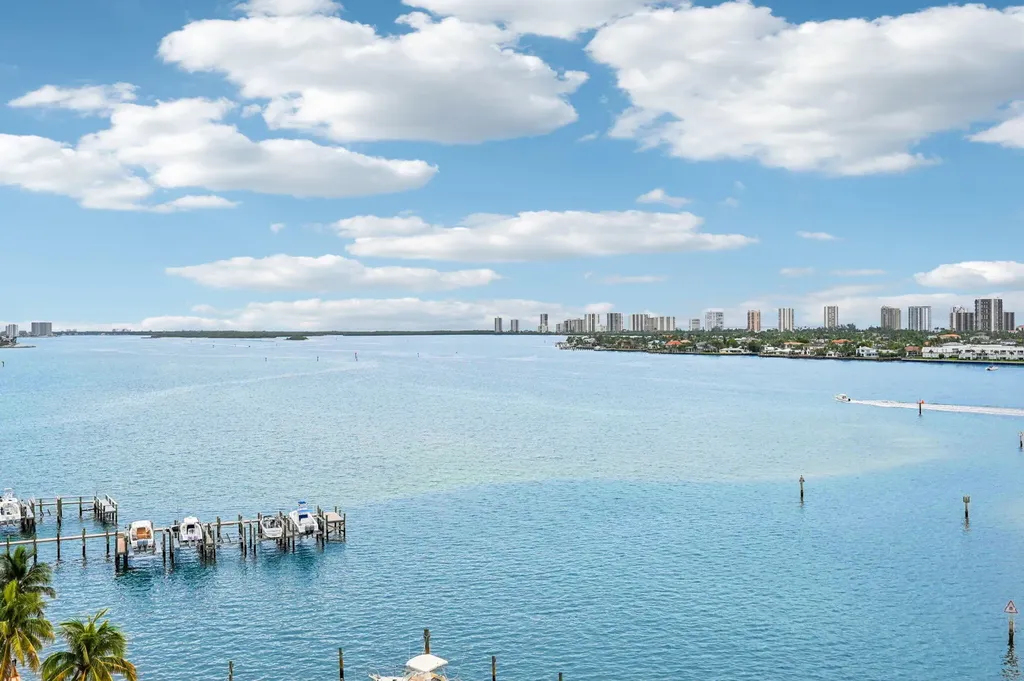 2650 Lake Shore Drive Riviera Beach FL 33404