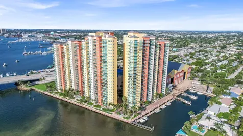2650 Lake Shore Drive Riviera Beach FL 33404