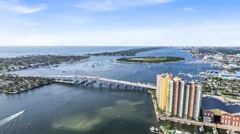 2650 Lake Shore Drive Riviera Beach FL 33404