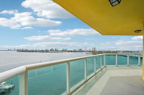 2650 Lake Shore Drive Riviera Beach FL 33404