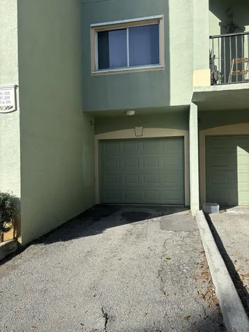 350 Crestwood Circle Royal Palm Beach FL 33411