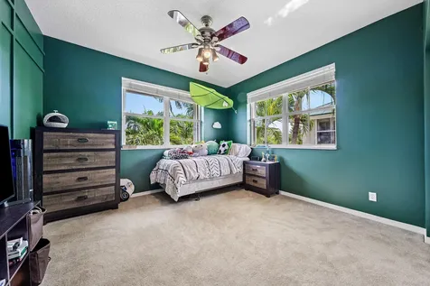 160 Barefoot Cove Hypoluxo FL 33462