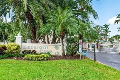 160 Barefoot Cove Hypoluxo FL 33462