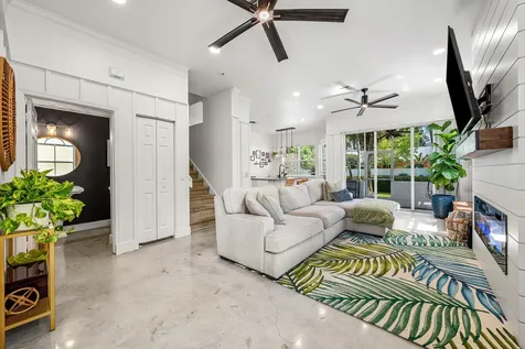 160 Barefoot Cove Hypoluxo FL 33462