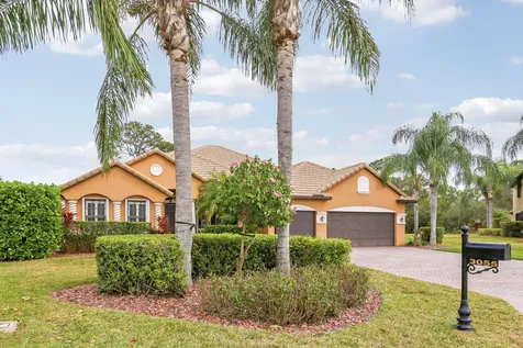 3055 Nw Stoney Creek Avenue Jensen Beach FL 34957