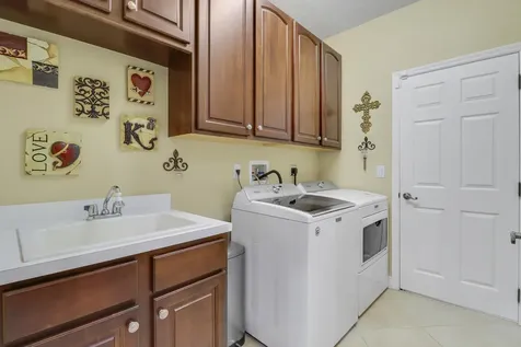 3055 Nw Stoney Creek Avenue Jensen Beach FL 34957