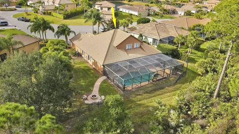 3055 Nw Stoney Creek Avenue Jensen Beach FL 34957