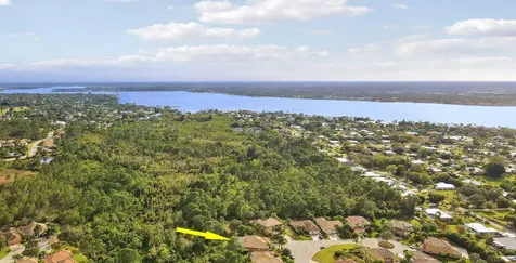 3055 Nw Stoney Creek Avenue Jensen Beach FL 34957