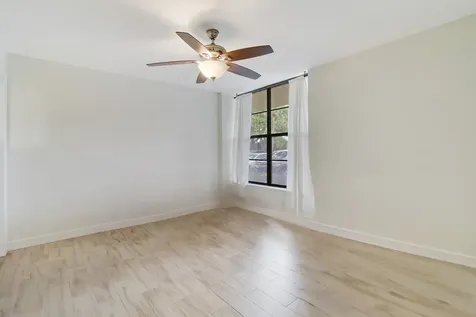 9 Royal Palm Way Boca Raton FL 33432