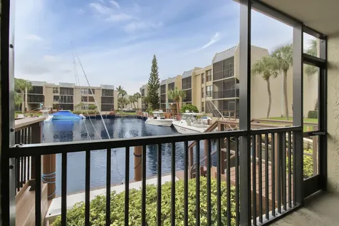 9 Royal Palm Way Boca Raton FL 33432