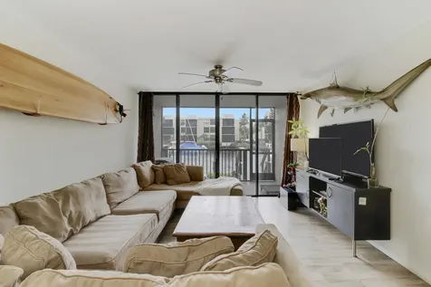 9 Royal Palm Way Boca Raton FL 33432