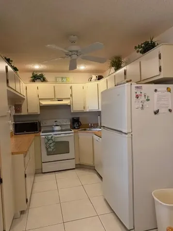 810 Sky Pine Way Greenacres FL 33415