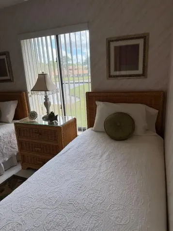 810 Sky Pine Way Greenacres FL 33415