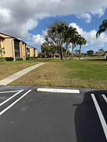 810 Sky Pine Way Greenacres FL 33415