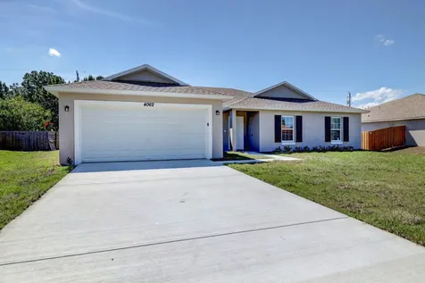 5181 NW Mayfield Lane Port Saint Lucie FL 34983