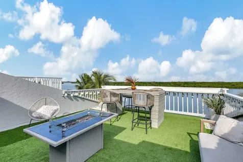 2404 Harbour Cove Drive Hutchinson Island FL 34949