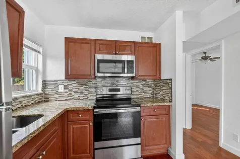 1011 W Lakewood Road West Palm Beach FL 33405