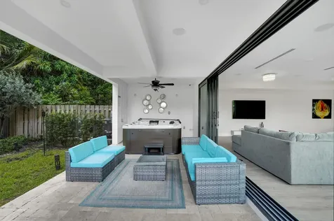 1238 NE 17th Avenue Fort Lauderdale FL 33304
