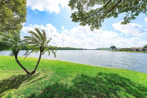 109 Liberty Court Deerfield Beach FL 33442