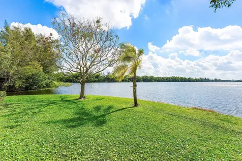109 Liberty Court Deerfield Beach FL 33442