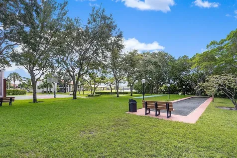 109 Liberty Court Deerfield Beach FL 33442