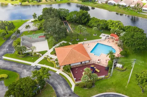 109 Liberty Court Deerfield Beach FL 33442