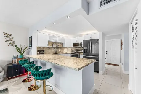 109 Liberty Court Deerfield Beach FL 33442