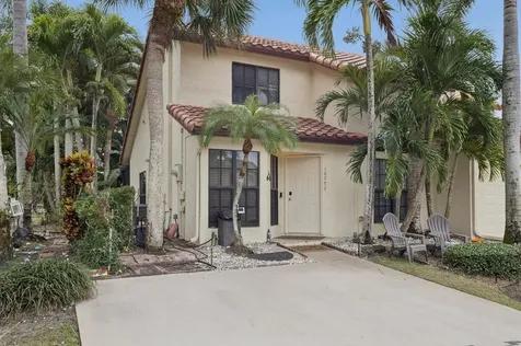 10272 Hidden Springs Court Boca Raton FL 33498