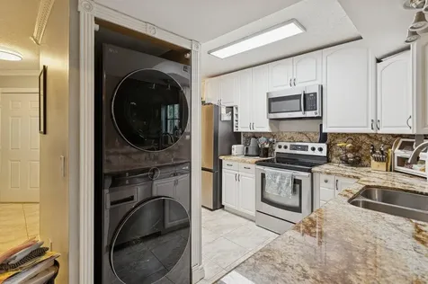 10272 Hidden Springs Court Boca Raton FL 33498