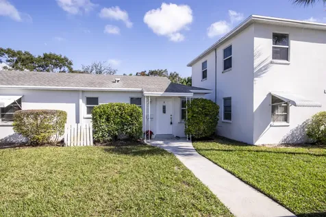 10084 Meridian Way Palm Beach Gardens FL 33410