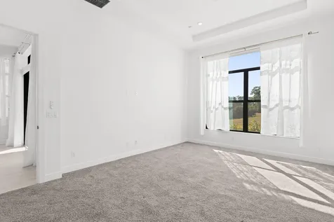 199 SE Via Sangro Port Saint Lucie FL 34952