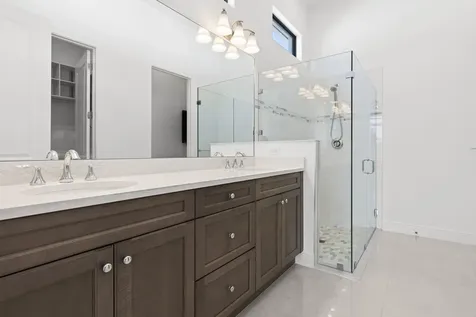 199 SE Via Sangro Port Saint Lucie FL 34952