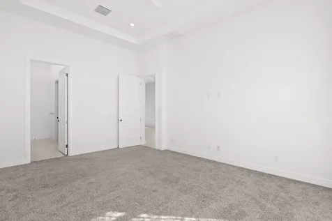 199 SE Via Sangro Port Saint Lucie FL 34952