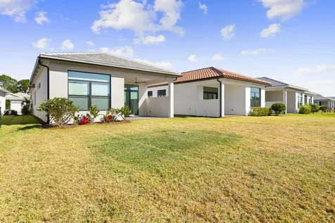 199 SE Via Sangro Port Saint Lucie FL 34952