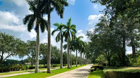 199 SE Via Sangro Port Saint Lucie FL 34952