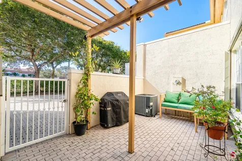 510 Nw 24th Avenue Boynton Beach FL 33426