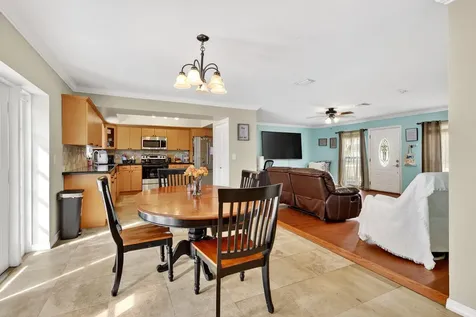 331 Ne Camelot Drive Port Saint Lucie FL 34983