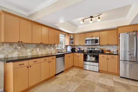 331 Ne Camelot Drive Port Saint Lucie FL 34983