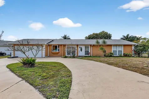 331 Ne Camelot Drive Port Saint Lucie FL 34983