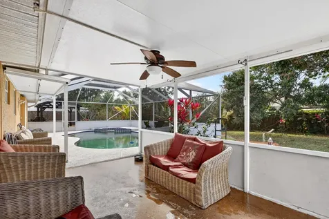 331 Ne Camelot Drive Port Saint Lucie FL 34983