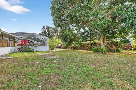 331 Ne Camelot Drive Port Saint Lucie FL 34983